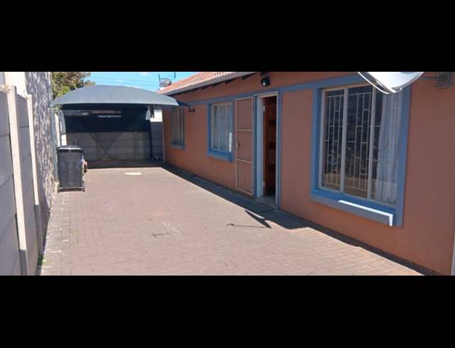 3 BEDROOM HOUSE FOR SALE IN ALBERTSDAL